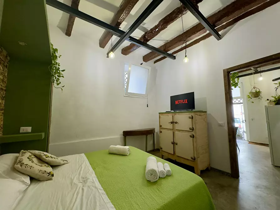 Immagine 9 di Appartamento in affitto  in Vicolo dei Sanguinazzai a Palermo