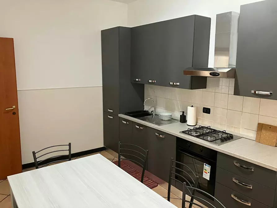 Immagine 3 di Camera in affitto  in Via Antonio Gramsci a Genova