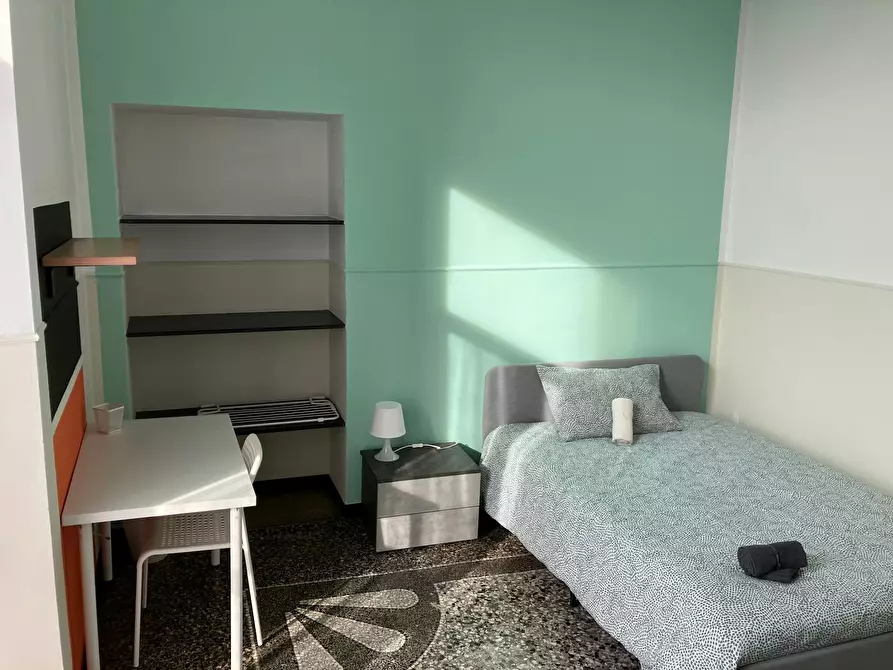 Immagine 4 di Camera in affitto  in Via Antonio Gramsci a Genova