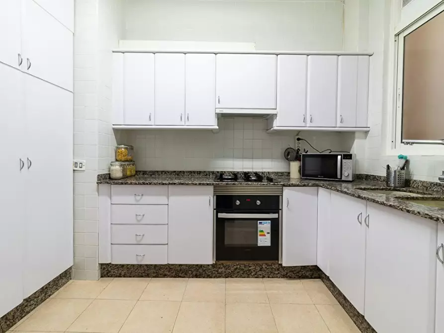 Immagine 8 di Camera in affitto  in Carrer General San Martín a Valencia