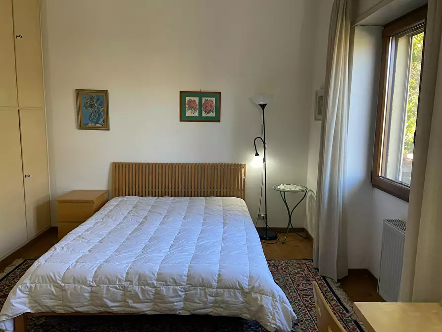 Immagine 2 di Camera in affitto  in Via Leonardo Fibonacci a Roma