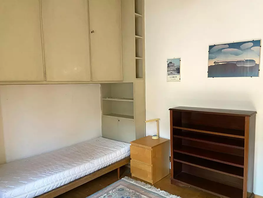Immagine 2 di Camera in affitto  in Via Leonardo Fibonacci a Roma