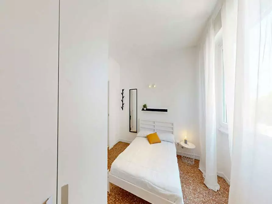 Immagine 2 di Camera in affitto  in Viale Certosa a Milano