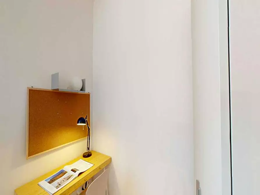 Immagine 8 di Camera in affitto  in Viale Certosa a Milano