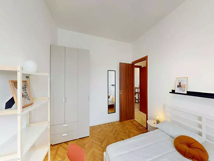 Immagine 2 di Camera in affitto  in Viale Certosa a Milano