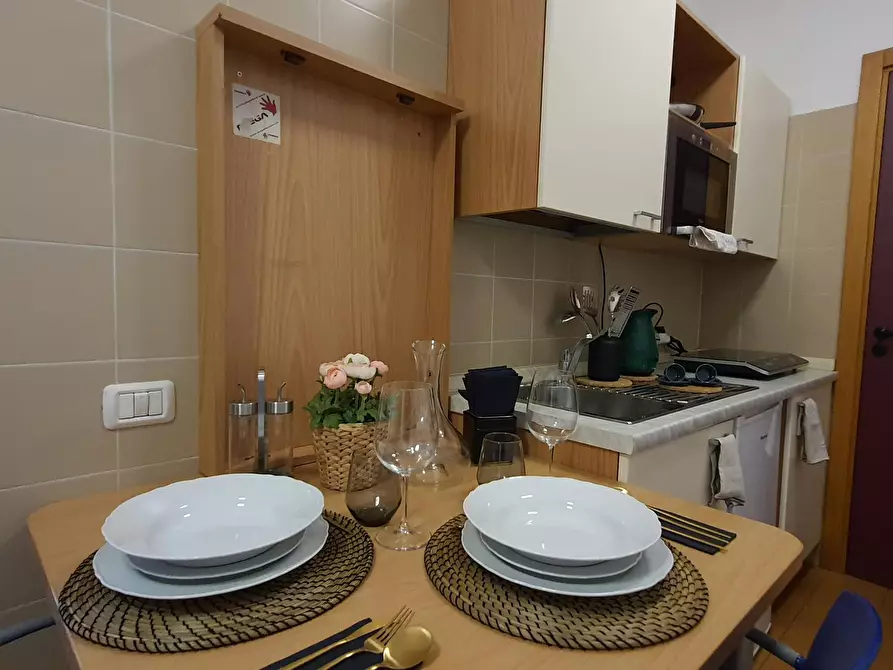 Immagine 6 di Camera condivisa in affitto  in Via Anton Giulio Barrili a Milano