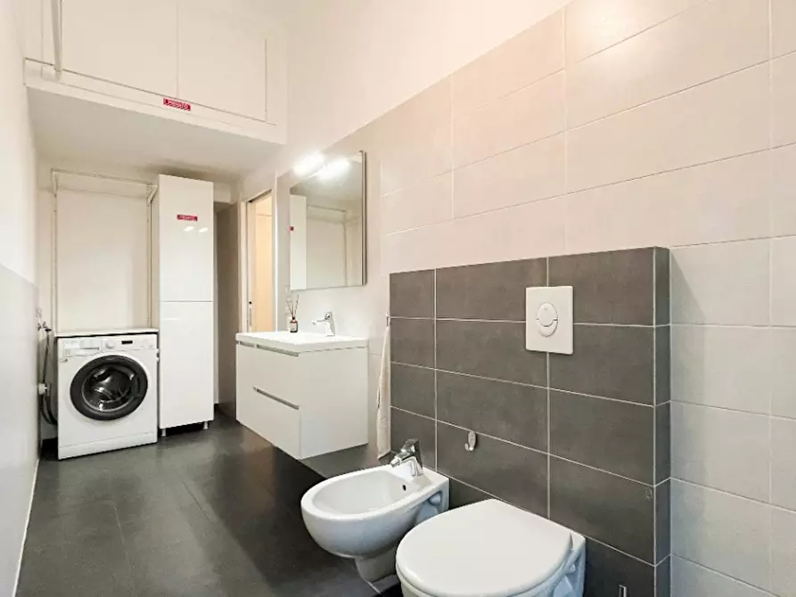 Immagine 4 di Appartamento in affitto  in Via Cadore a Milano