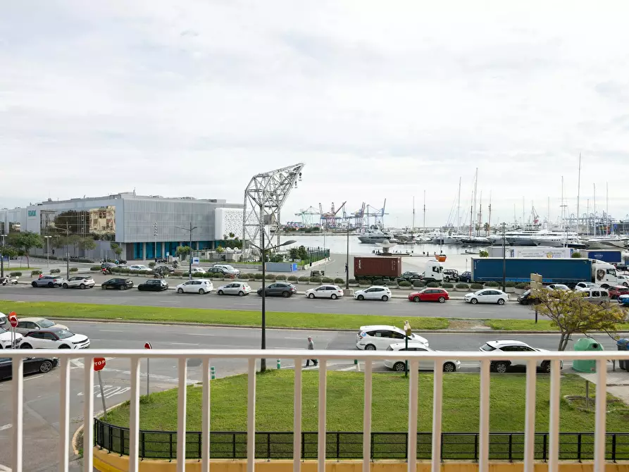 Immagine 9 di Camera in affitto  in Carrer del Doctor Josep Juan Dómine a Valencia