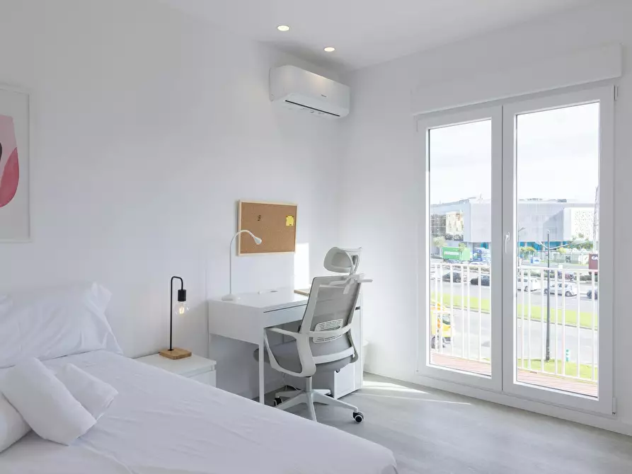 Immagine 10 di Camera in affitto  in Carrer del Doctor Josep Juan Dómine a Valencia