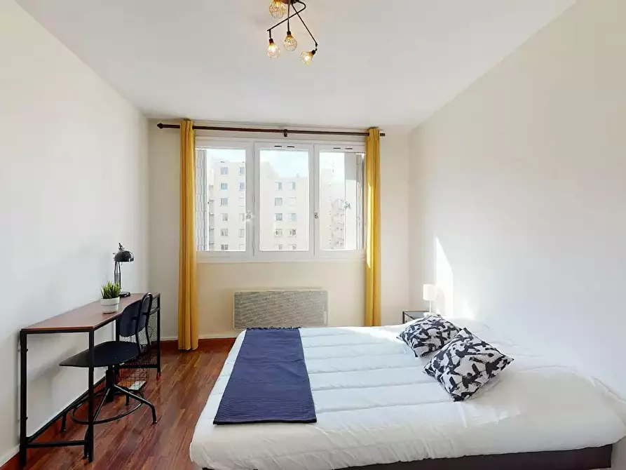 Immagine 2 di Camera in affitto  in Rue Louis Braille a Villeurbanne