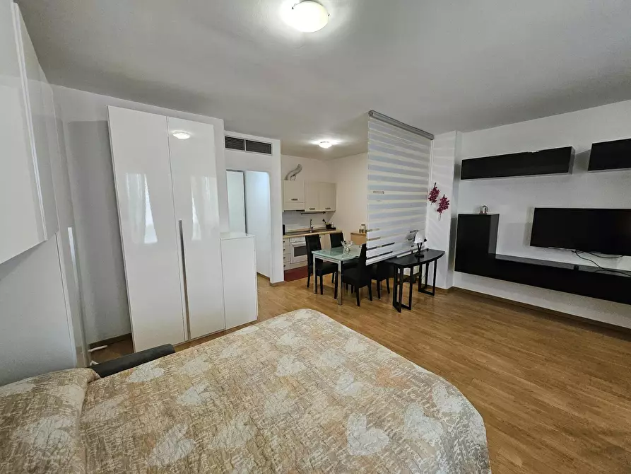 Immagine 3 di Appartamento in affitto  in Via Alessandro Volta a Desio