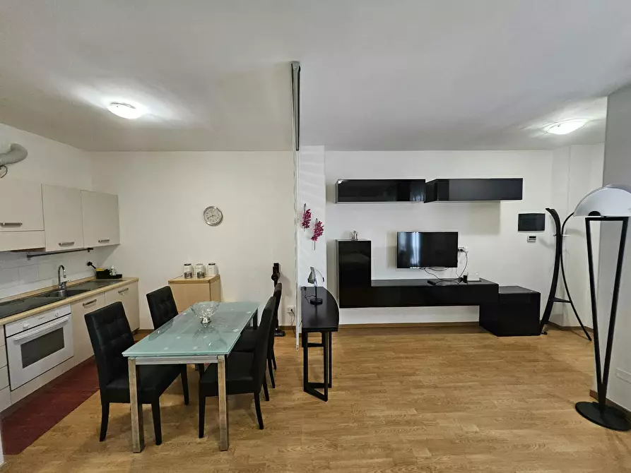 Immagine 9 di Appartamento in affitto  in Via Alessandro Volta a Desio