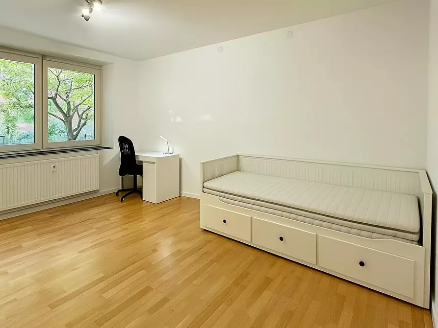 Immagine 1 di Camera in affitto  in Gentzstraße a München