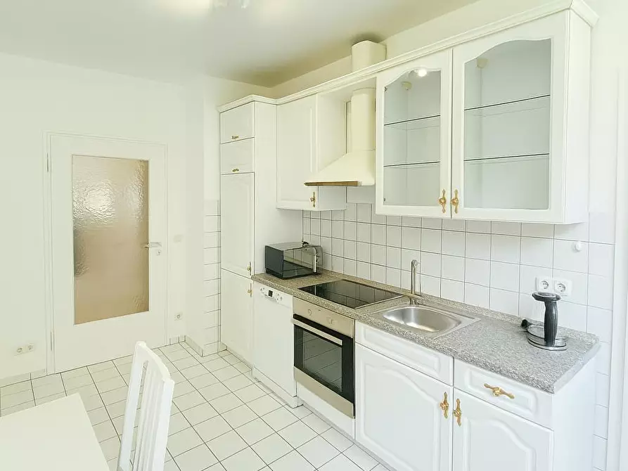 Immagine 4 di Camera in affitto  in Gentzstraße a München