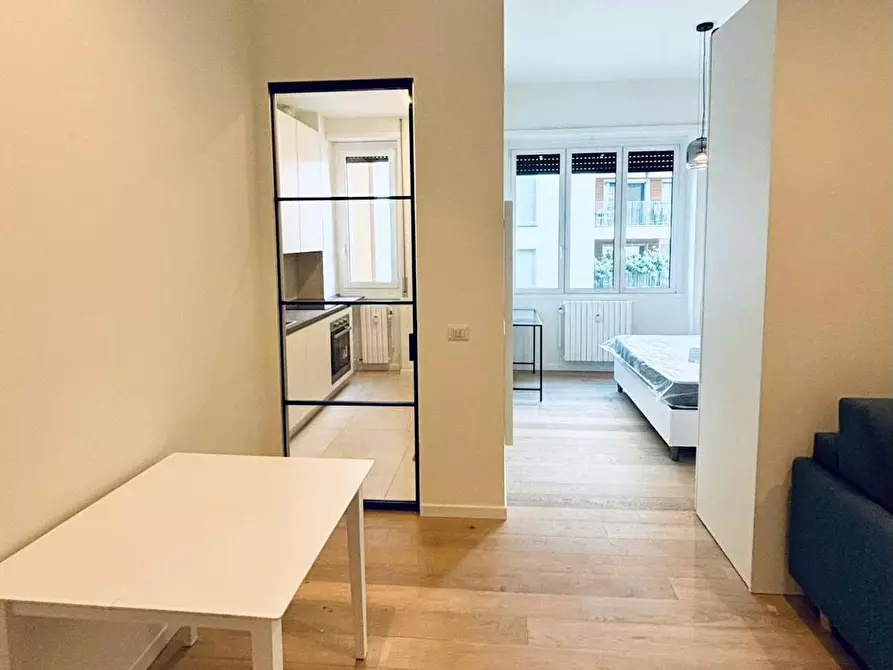 Immagine 1 di Appartamento in affitto  in Via Carlo Crivelli a Milano