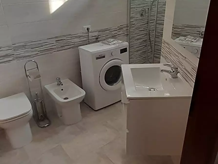 Immagine 10 di Appartamento in affitto  in Via Bruno Buozzi a Desio