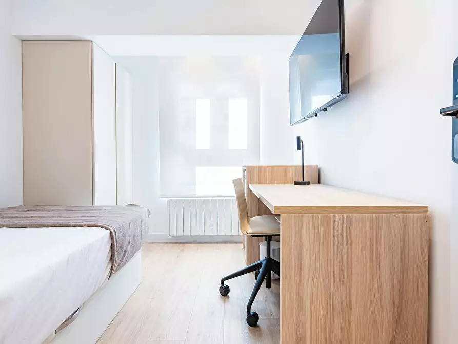 Immagine 2 di Camera in affitto  in Carrer dels Sants Just i Pastor a Valencia