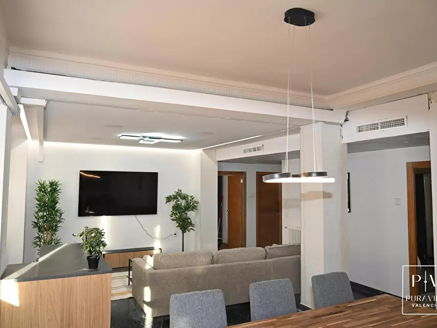 Immagine 5 di Camera in affitto  in Avinguda de l'Oest a Valencia