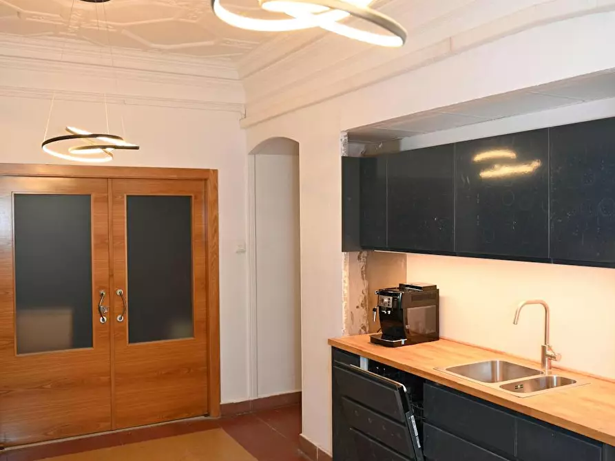 Immagine 6 di Camera in affitto  in Avinguda de l'Oest a Valencia