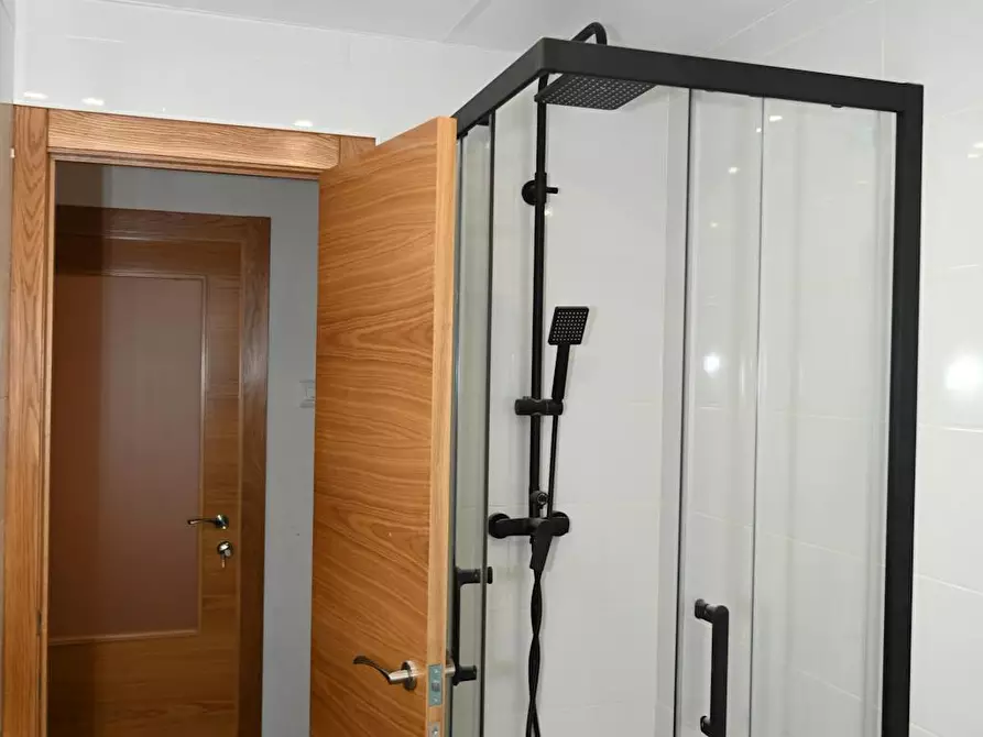 Immagine 10 di Camera in affitto  in Avinguda de l'Oest a Valencia