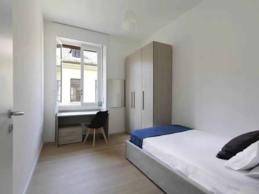 Immagine 1 di Camera in affitto  in Via Crocefisso a Milano