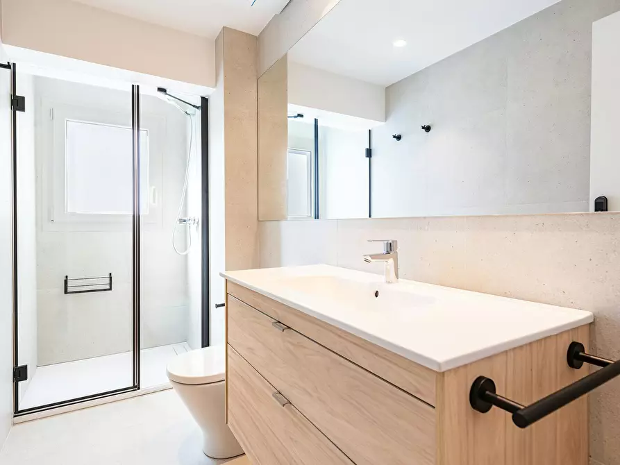 Immagine 9 di Camera in affitto  in Carrer dels Sants Just i Pastor a Valencia