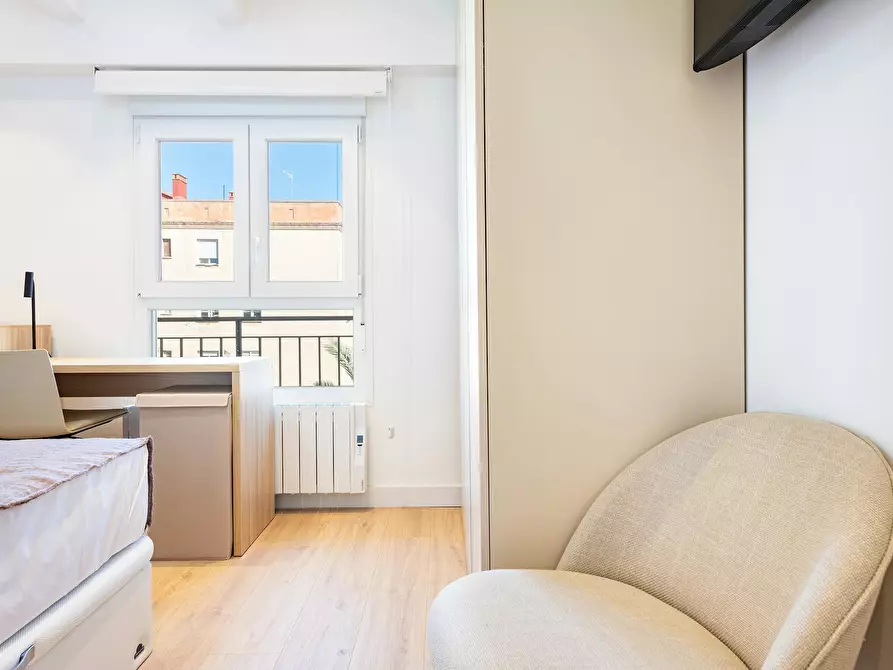 Immagine 10 di Camera in affitto  in Carrer dels Sants Just i Pastor a Valencia