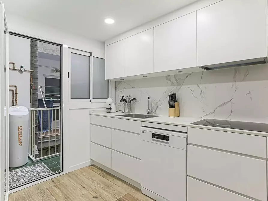 Immagine 9 di Camera in affitto  in Carrer del Torrent de les Flors a Barcelona