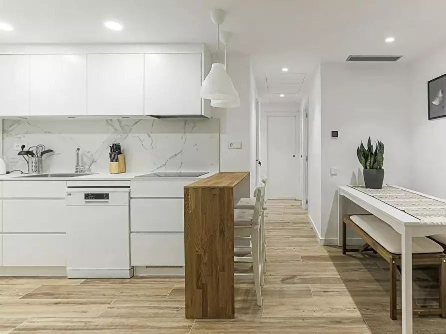 Immagine 5 di Camera in affitto  in Carrer del Torrent de les Flors a Barcelona