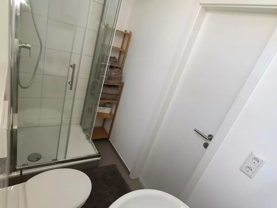 Immagine 8 di Appartamento in affitto  in Von-Sparr-Straße a Köln