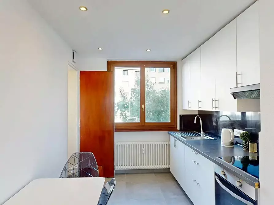 Immagine 8 di Camera in affitto  in Rue du Docteur Coquand a Étrembières