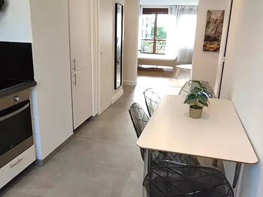 Immagine 10 di Camera in affitto  in Rue du Docteur Coquand a Étrembières