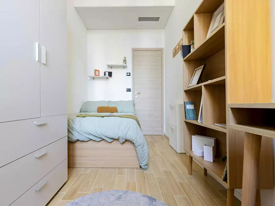 Immagine 4 di Camera in affitto  in Via Padova a Torino