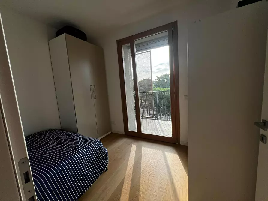 Immagine 2 di Camera in affitto  in Via Melchiorre Gioia a Milano