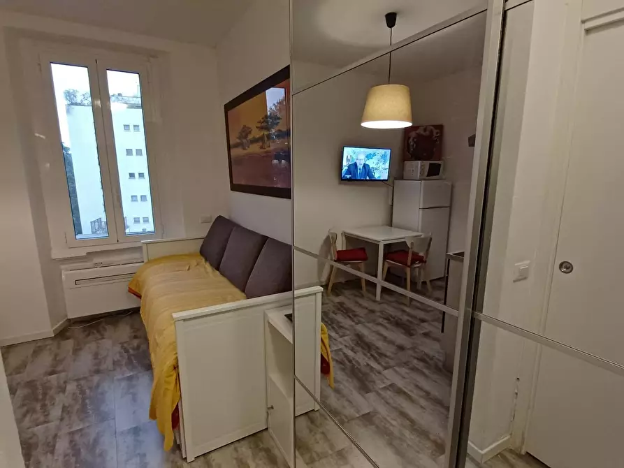 Immagine 3 di Appartamento in affitto  in Via dell'Assunta a Milano