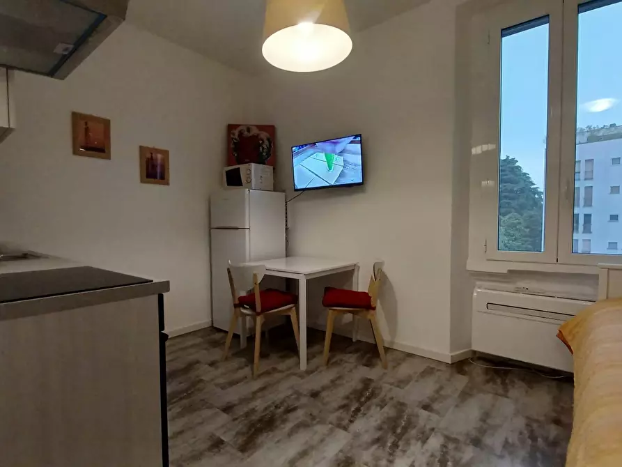 Immagine 2 di Appartamento in affitto  in Via dell'Assunta a Milano
