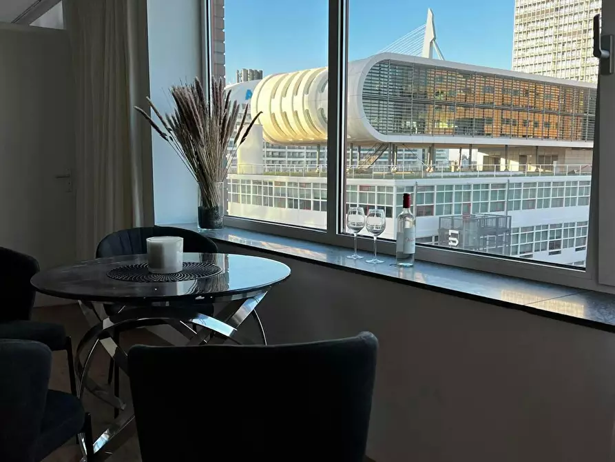 Immagine 2 di Appartamento in affitto  in Wierdsmaplein a Rotterdam