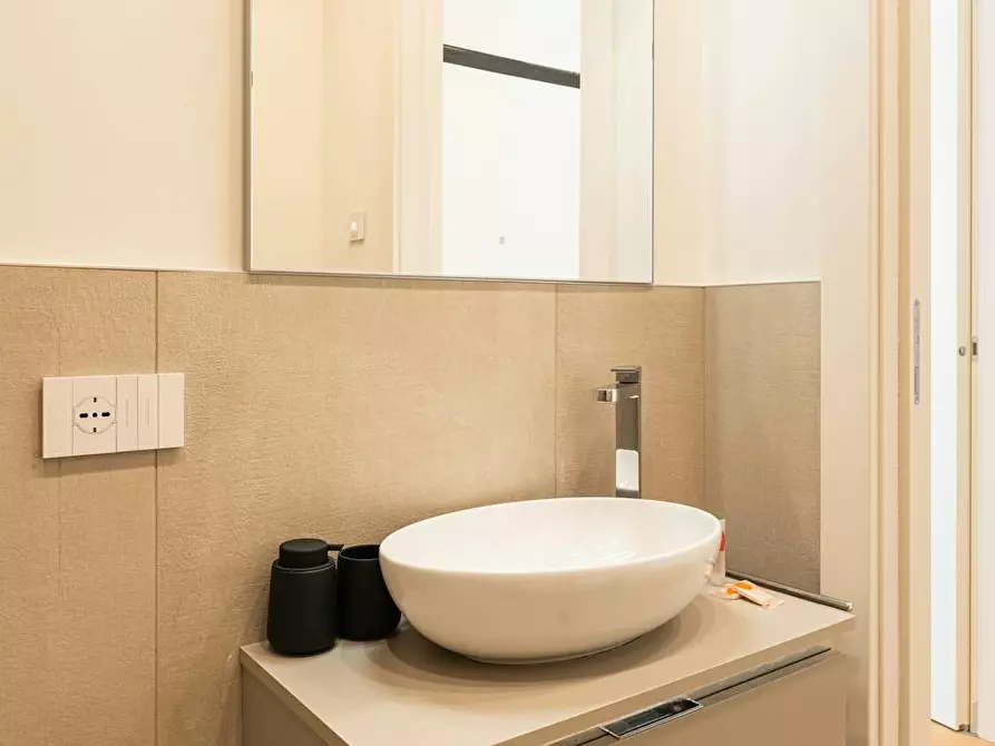 Immagine 10 di Appartamento in affitto  in Via Antonio Cecchi a Milano