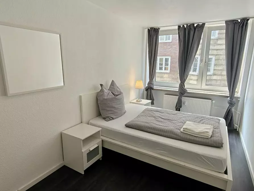 Immagine 6 di Appartamento in affitto  in Benrather Straße a Düsseldorf