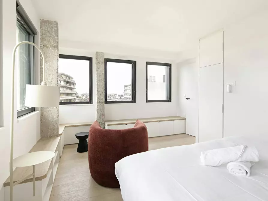 Immagine 10 di Camera in affitto  in Rue Cambronne a Paris