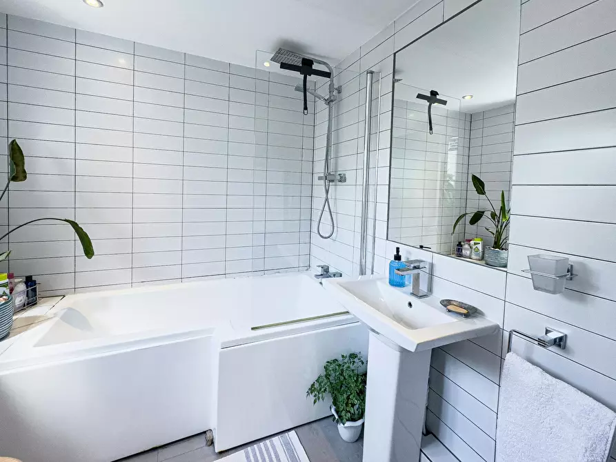 Immagine 8 di Casa indipendente in affitto  in Ringslade Road a Tottenham