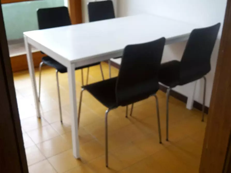 Immagine 5 di Camera in affitto  in Via Alcide Degasperi a Trento