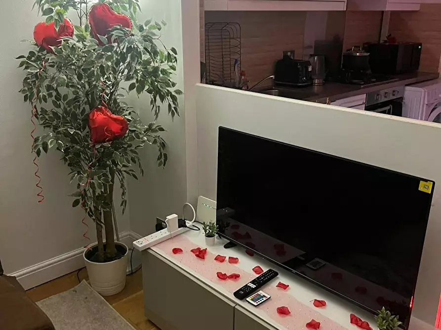Immagine 8 di Casa indipendente in affitto  in Francis Close a Poplar