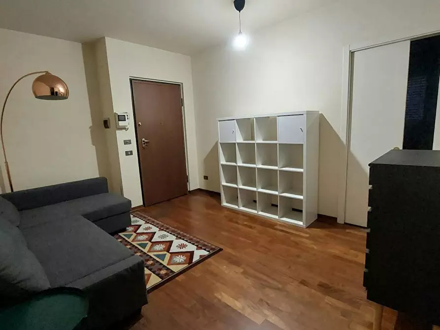 Immagine 5 di Camera in affitto  in Via Bainsizza a Torino