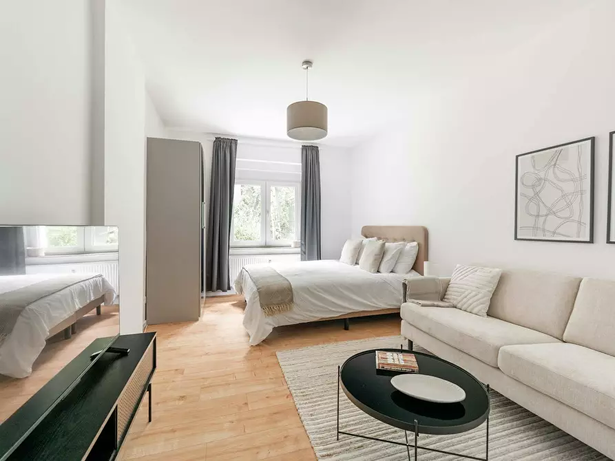 Immagine 1 di Appartamento in affitto  in Cornelius-Fredericks-Straße a Berlin