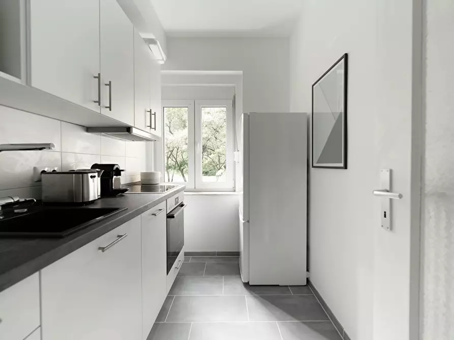 Immagine 9 di Appartamento in affitto  in Cornelius-Fredericks-Straße a Berlin