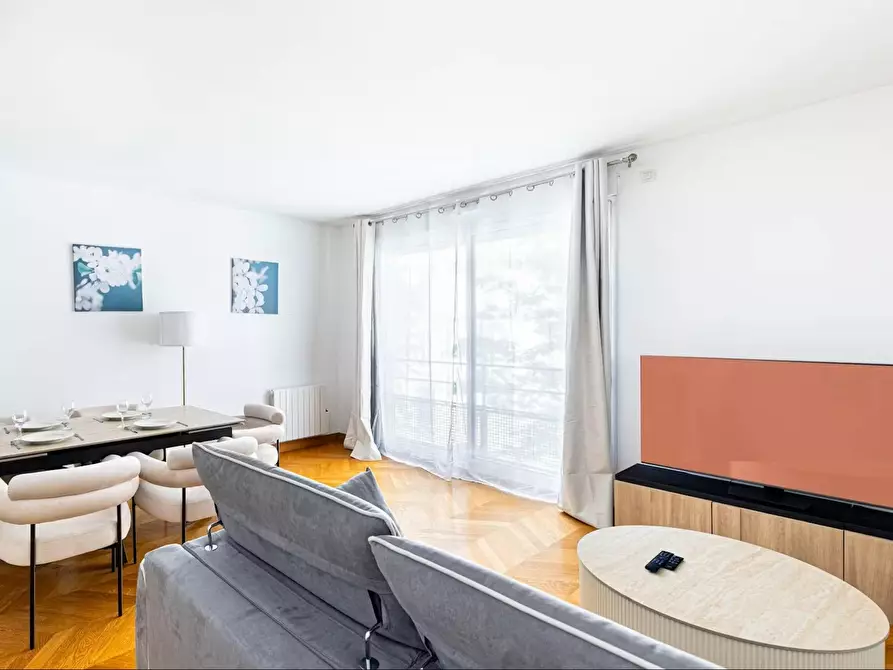 Immagine 1 di Appartamento in affitto  in Rue Erlanger a Paris 16