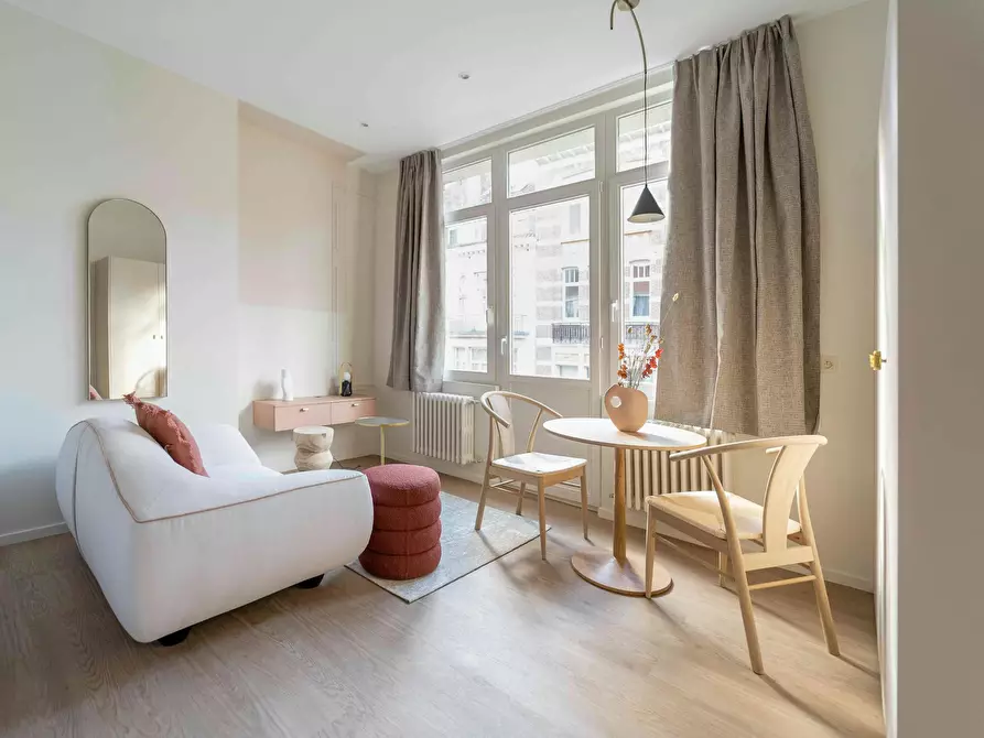 Immagine 1 di Appartamento in affitto  in Rue Franz Merjay a Ixelles