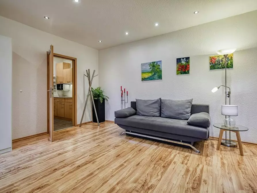 Immagine 10 di Casa indipendente in affitto  in Mülheimer Straße a Düsseldorf