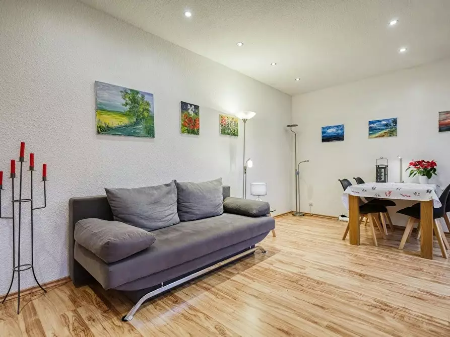 Immagine 4 di Casa indipendente in affitto  in Mülheimer Straße a Düsseldorf